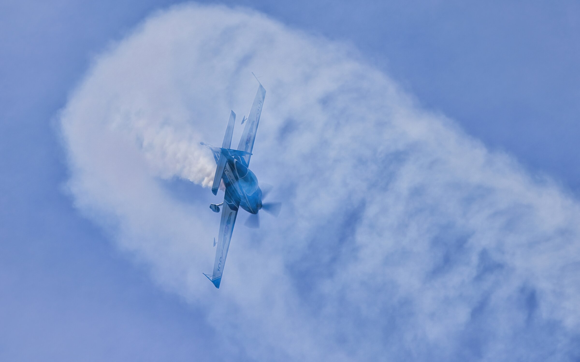 Extra 300L SP-EKS at the ATAM air show