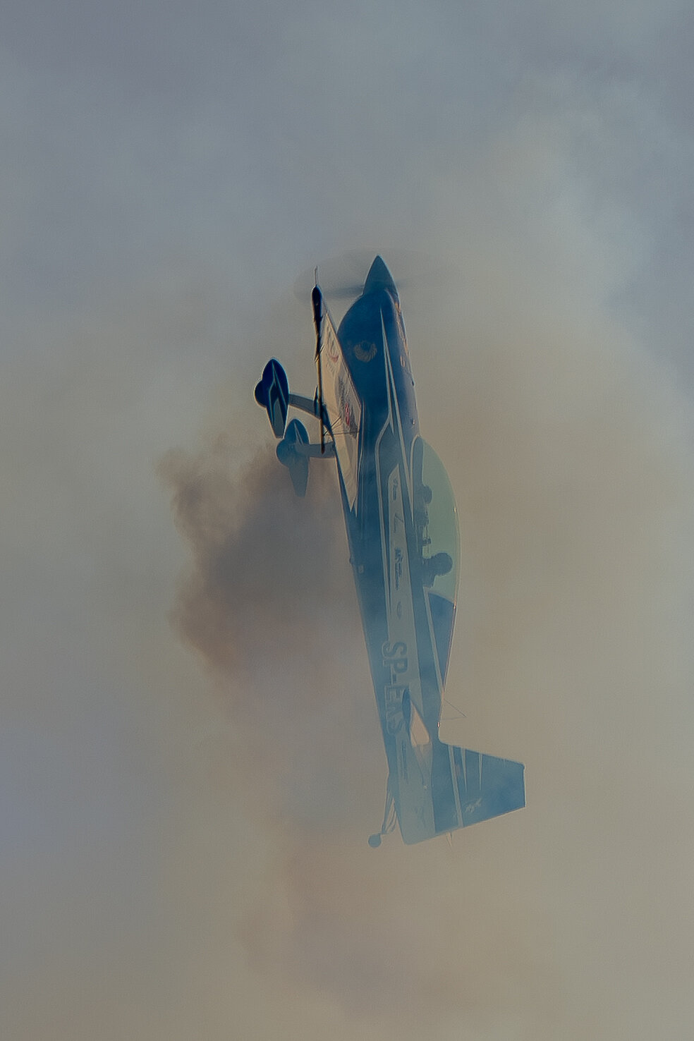 Extra 300L SP-EKS up close